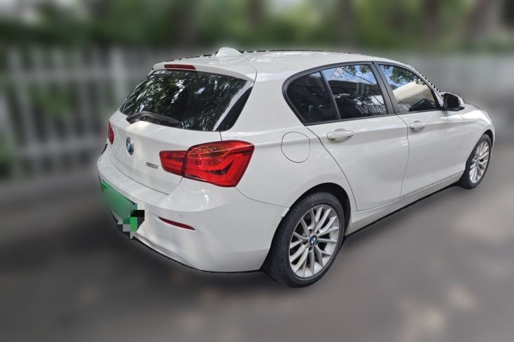Used BMW 1 Series 2015 120i Leading Model Rear Right 45 Deg