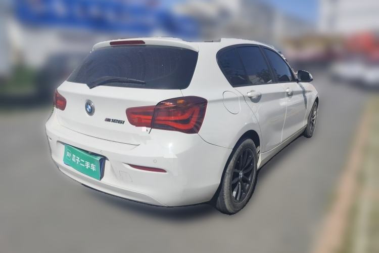 Used BMW 1 Series 2015 118i Leading Model Rear Right 45 Deg