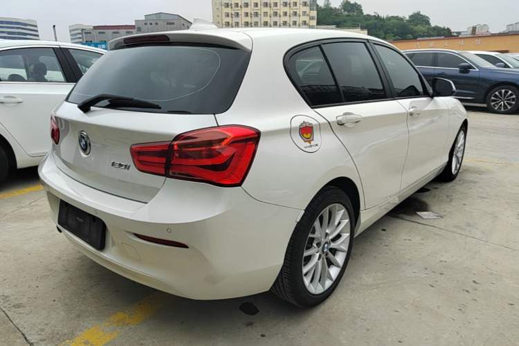 Used BMW 1 Series 2015 120i Leading Model Rear Right 45 Deg