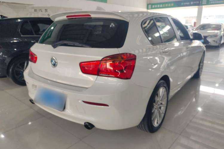 Used BMW 1 Series 2015 120i Leading Model Rear Right 45 Deg