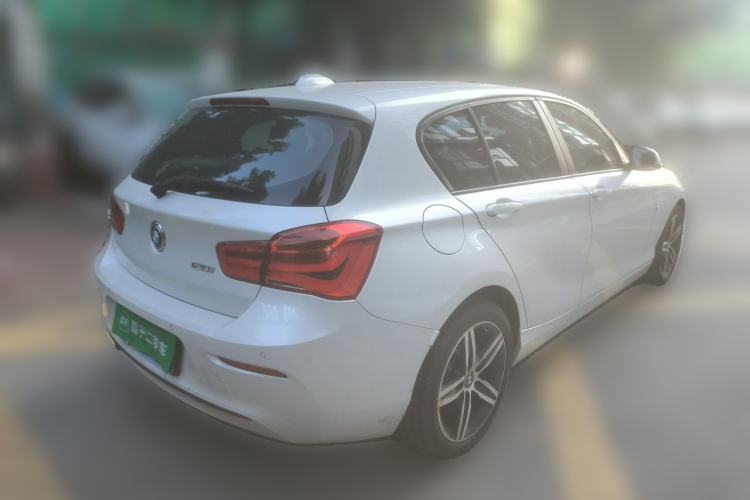 Used BMW 1 Series 2015 120i Sport Design Package Rear Right 45 Deg