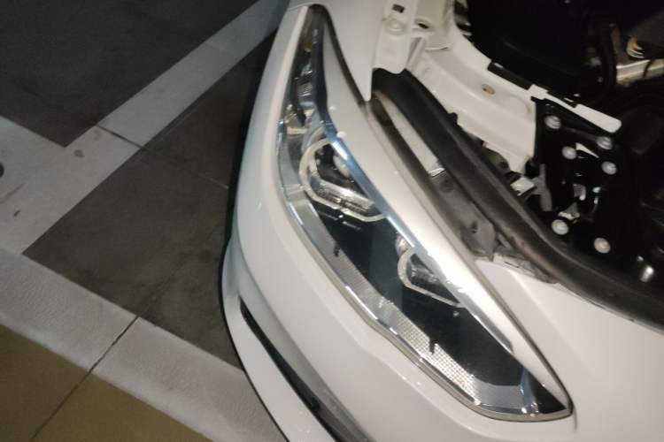 Used BMW 1 Series 2015 120i Leading Model Right Front Headlight