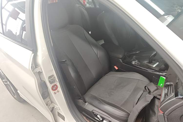 Used BMW 1 Series 2015 120i Sport Design Package Right Front Seat