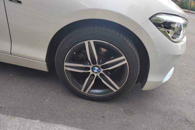 Used BMW 1 Series 2015 118i Leading Model Right Front Wheel Hub