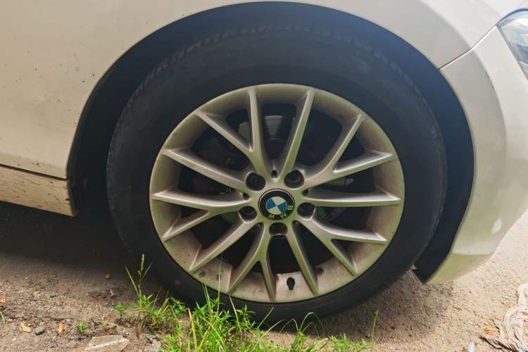 Used BMW 1 Series 2015 120i Leading Model Right Front Wheel Hub