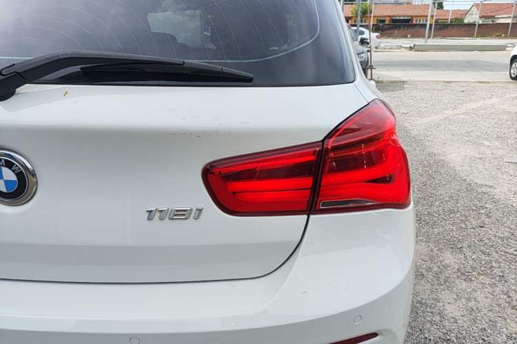 Used BMW 1 Series 2015 118i Urban Design Package Right Rear Taillight