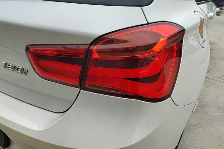 Used BMW 1 Series 2015 120i Leading Model Right Rear Taillight