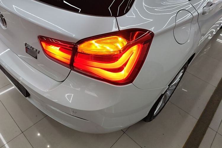 Used BMW 1 Series 2015 120i Leading Model Right Rear Taillight