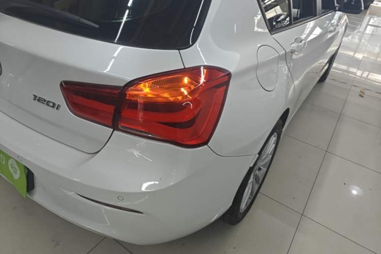 Used BMW 1 Series 2015 120i Leading Model Right Rear Taillight