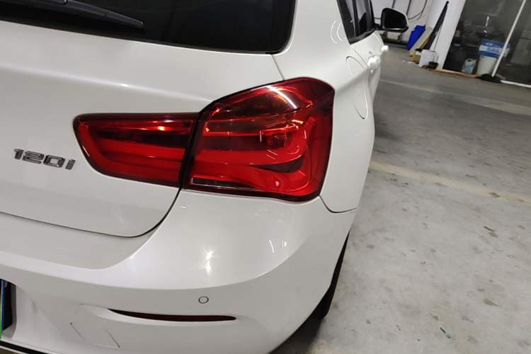 Used BMW 1 Series 2015 120i Sport Design Package Right Rear Taillight