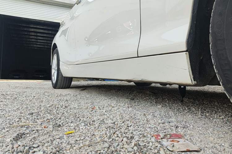 Used BMW 1 Series 2015 118i Urban Design Package Right Side Sill