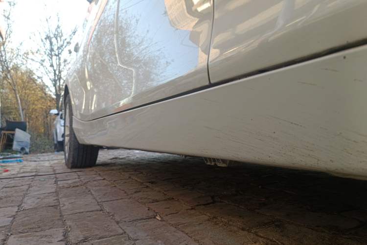 Used BMW 1 Series 2015 120i Leading Model Right Side Sill
