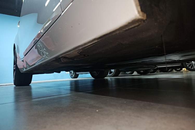 Used BMW 1 Series 2015 120i Sport Design Package Right Side Sill