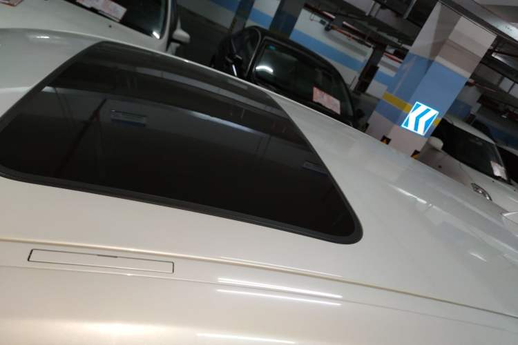 Used BMW 1 Series 2015 118i Leading Model Roof