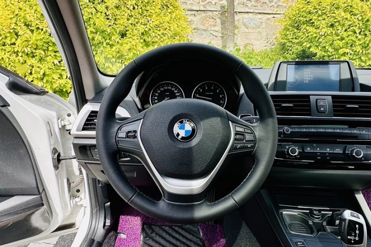 Used BMW 1 Series 2015 118i Leading Model Steering Wheel