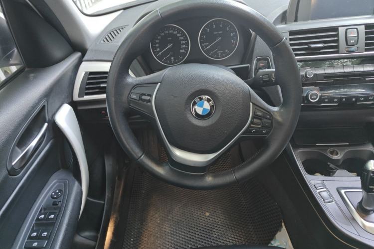 Used BMW 1 Series 2015 120i Leading Model Steering Wheel