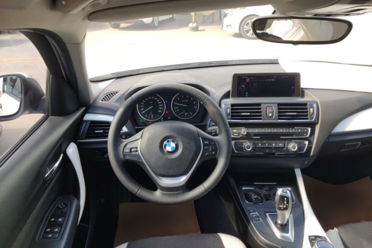 Used BMW 1 Series 2015 118i Urban Design Package Steering Wheel