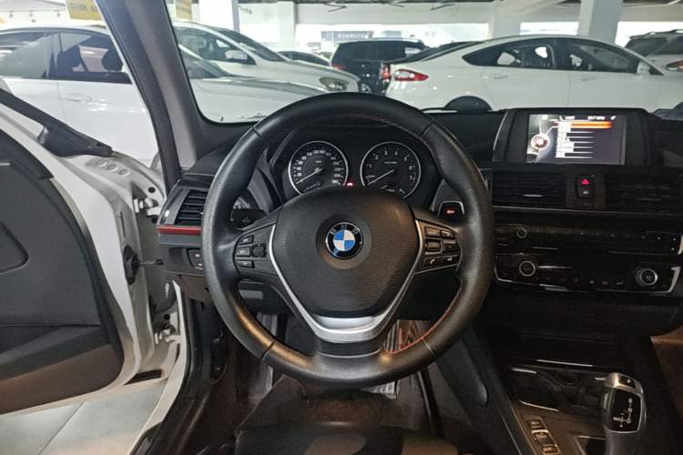 Used BMW 1 Series 2015 120i Sport Design Package Steering Wheel