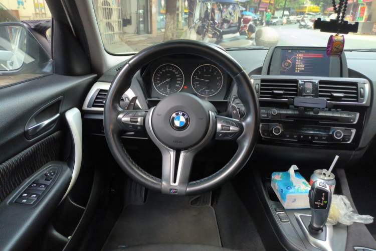 Used BMW 1 Series 2015 120i Leading Model Steering Wheel