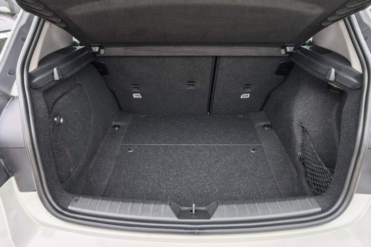 Used BMW 1 Series 2015 120i Leading Model Trunk
