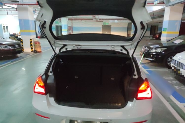 Used BMW 1 Series 2015 118i Leading Model Trunk