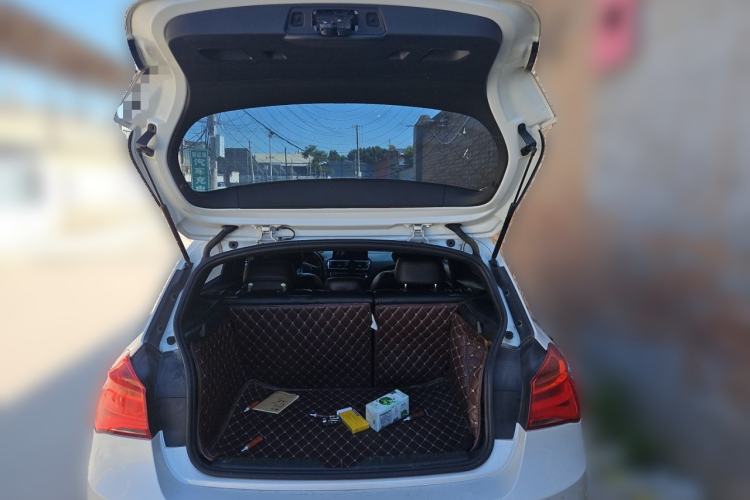 Used BMW 1 Series 2015 118i Leading Model Trunk
