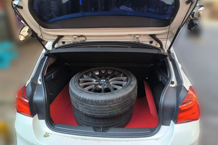Used BMW 1 Series 2015 120i Leading Model Trunk