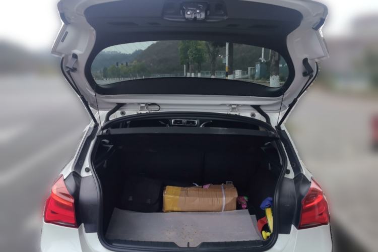 Used BMW 1 Series 2015 120i Leading Model Trunk