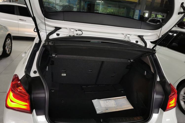 Used BMW 1 Series 2015 118i Leading Model Trunk