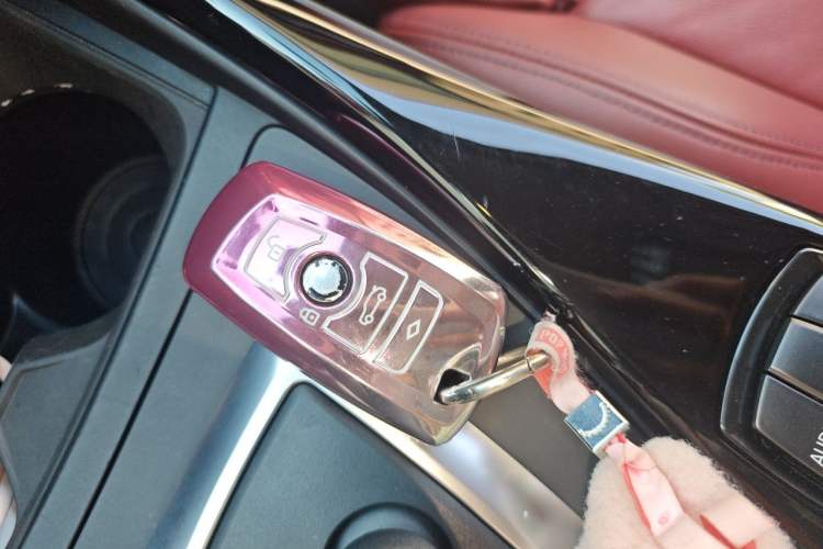 Used BMW 1 Series 2015 120i Sport Design Package Vehicle Key