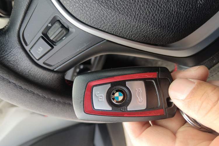 Used BMW 1 Series 2015 120i Sport Design Package Vehicle Key