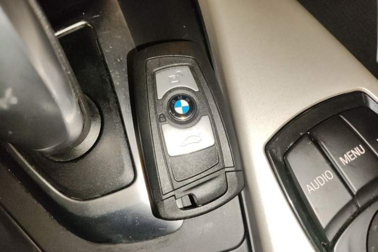 Used BMW 1 Series 2015 120i Leading Model Vehicle Key