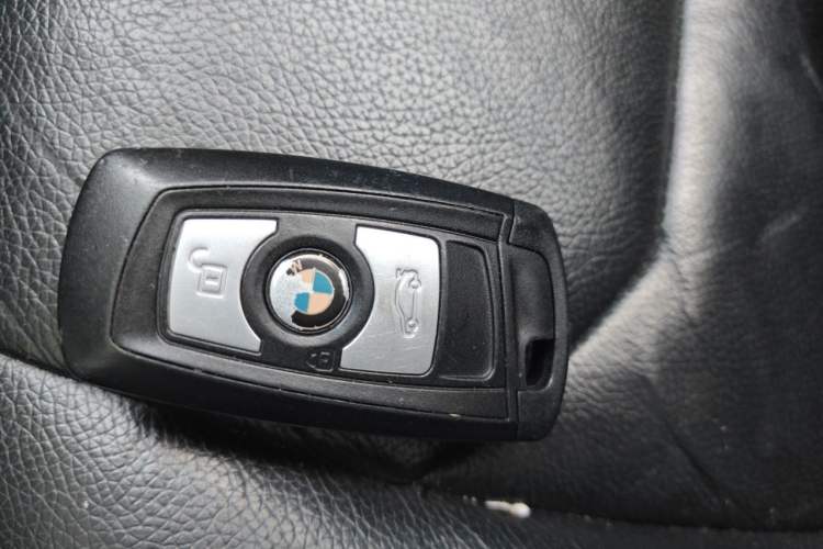 Used BMW 1 Series 2015 120i Leading Model Vehicle Key