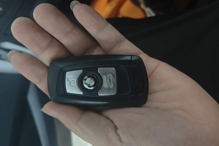 Used BMW 1 Series 2015 120i Leading Model Vehicle Key
