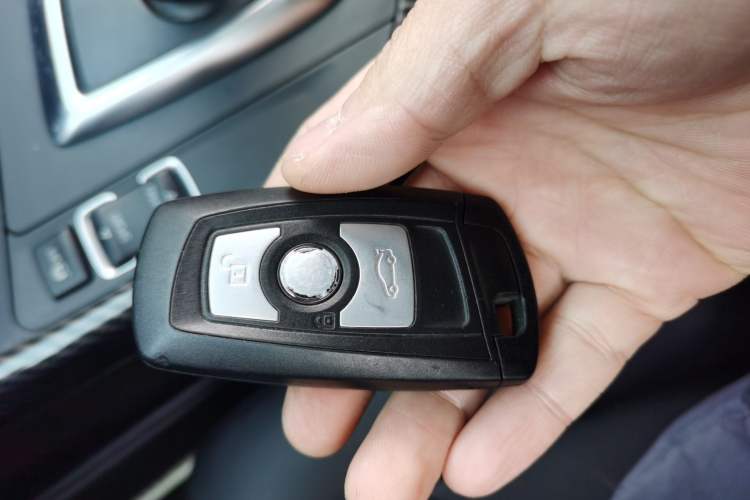 Used BMW 1 Series 2015 118i Leading Model Vehicle Key