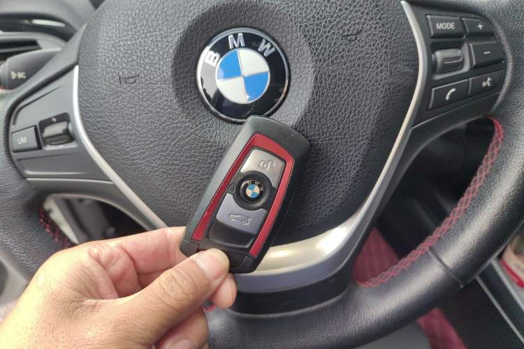 Used BMW 1 Series 2015 120i Sport Design Package Vehicle Key