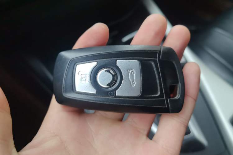 Used BMW 1 Series 2015 120i Leading Model Vehicle Key