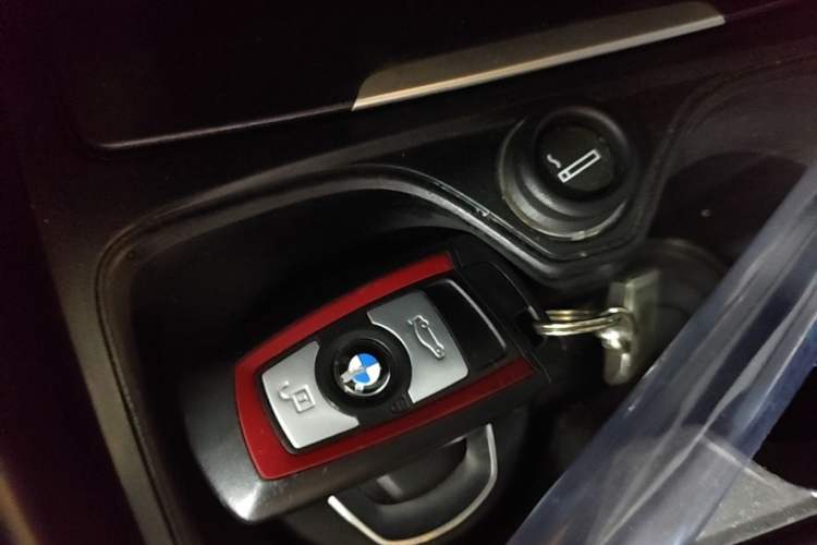 Used BMW 1 Series 2015 120i Sport Design Package Vehicle Key