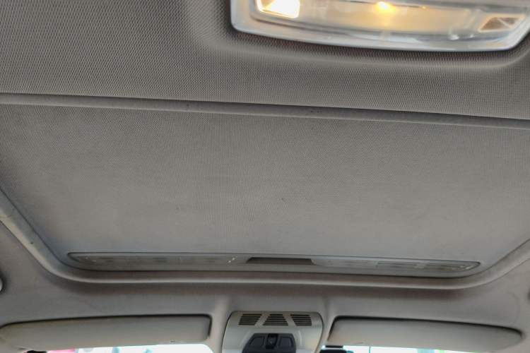 Used BMW 1 Series 2015 118i Leading Model Headliner