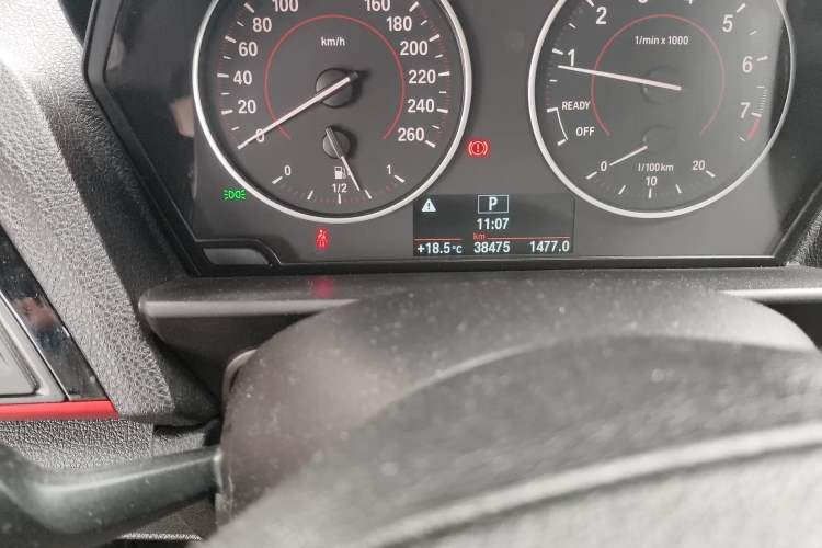 Used BMW 1 Series 2015 120i Sport Design Package Odometer Close Up