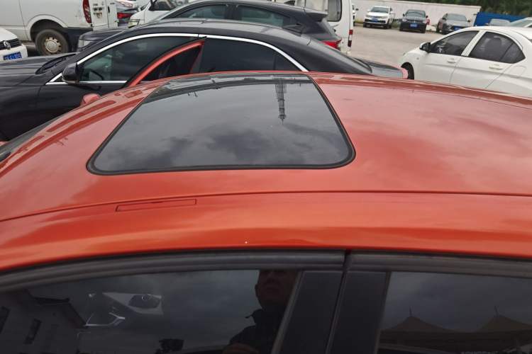 Used BMW 1 Series 2015 120i Leading Model Roof