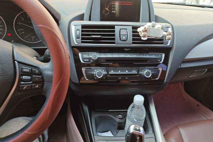 Used BMW 1 Series 2016 118i Leading Model Audio And AC Panel