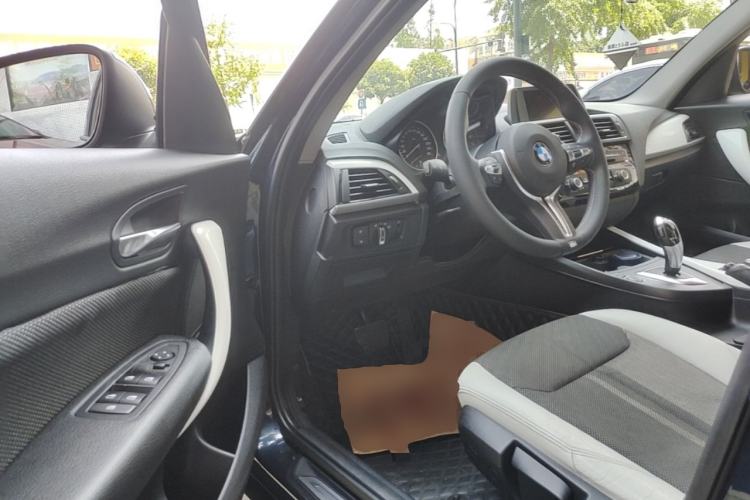 Used BMW 1 Series 2016 118i Urban Design Package Driver Seat