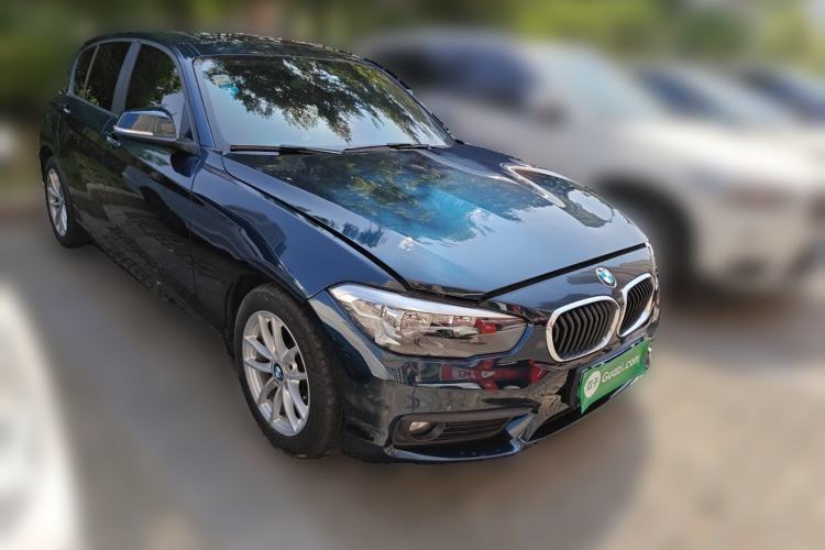 Used BMW 1 Series 2016 118i Leading Model Front Right 45 Deg