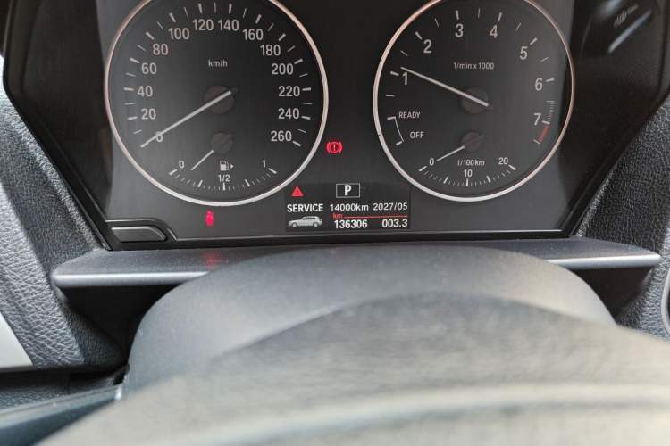 Used BMW 1 Series 2016 118i Leading Model Odometer Close Up