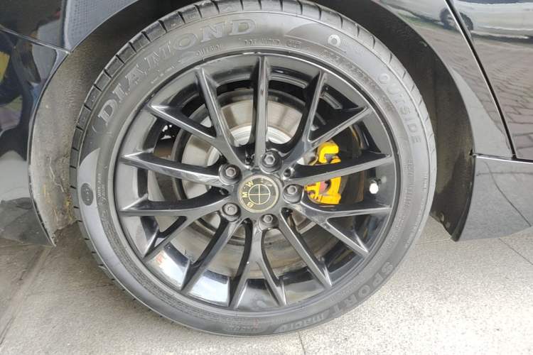 Used BMW 1 Series 2016 118i Urban Design Package Right Rear Wheel Hub