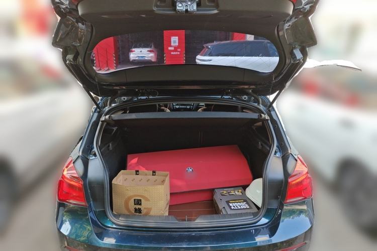 Used BMW 1 Series 2016 118i Leading Model Trunk