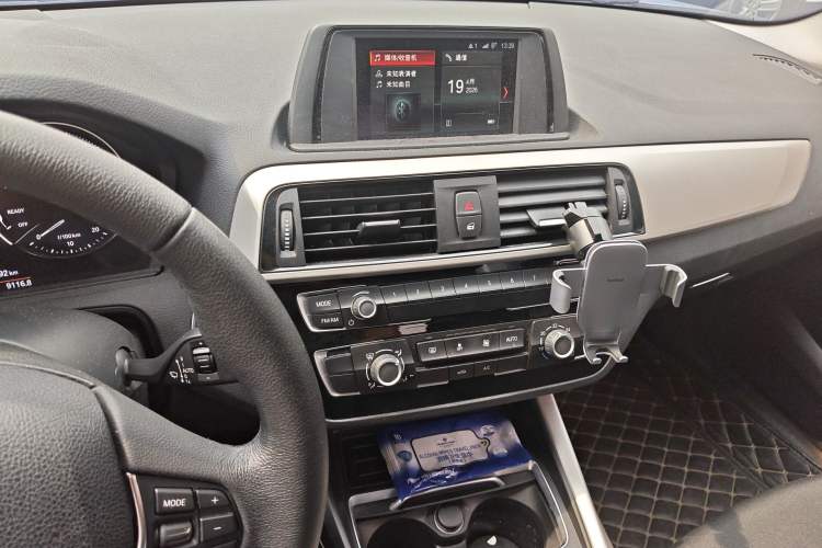 Used BMW 1 Series 2016 118i Leading Model Audio And AC Panel