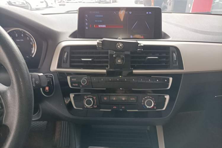 Used BMW 1 Series 2016 118i Leading Model Audio And AC Panel