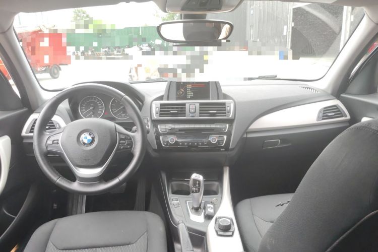 Used BMW 1 Series 2016 120i Leading Model Center Console